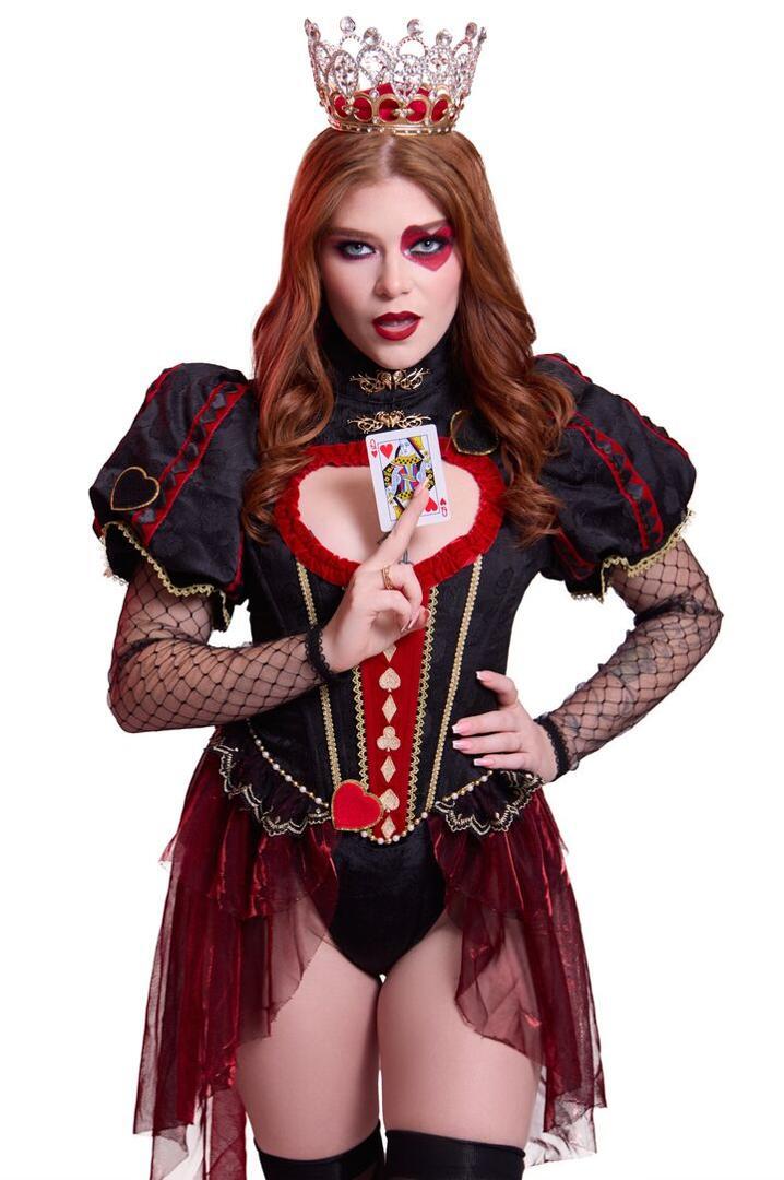Katerina Deville