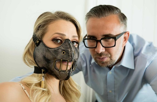 BLOWJOB ADDICT | Mia Malkova+ Keiran Lee+ |