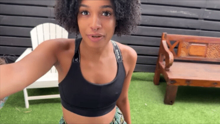 18 & 19-Year-Old Ebony Girls Get Naughty